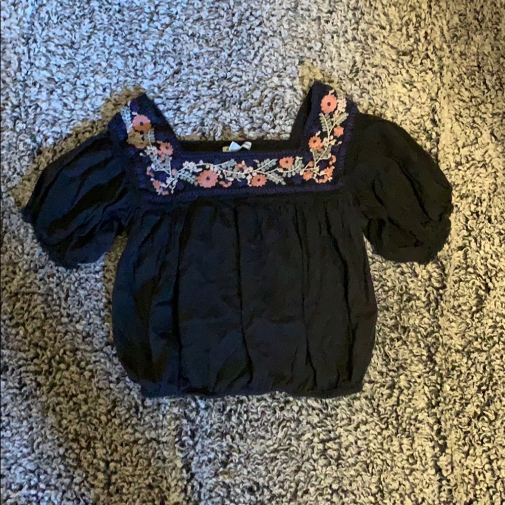 Flowy crop top